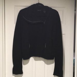 ⚡️3 for $20 BUNDLE SALE!⚡️ 
Cotton Motorcycle Sweater with Zip and Faux Pockets